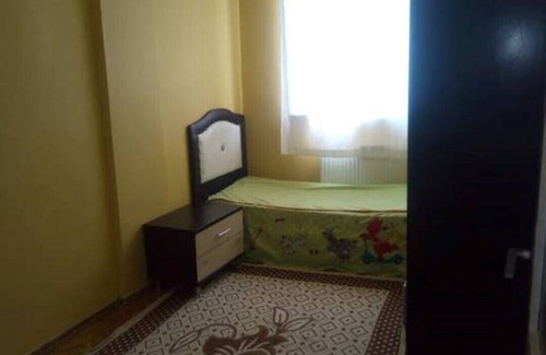 Avcilar House | Cozy Getaway: Steps from Metrobüs, Sea, Lake & Park