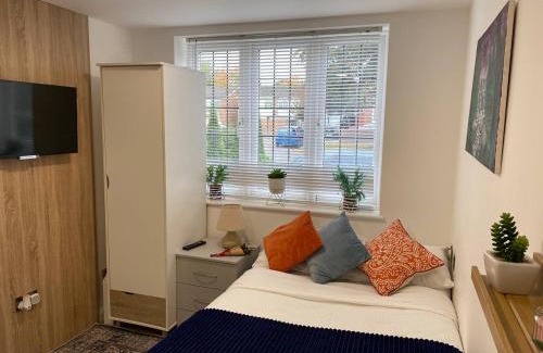 Waddon House | Cosy Home STUDIO