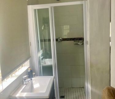 Stellenbosch Bed & Breakfast | Cosy homestay in green area