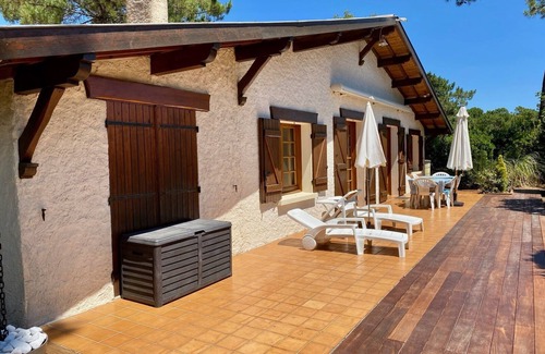 Le Canon House | Cozy Retreat with Ocean Views, Garden, and Family Amenities