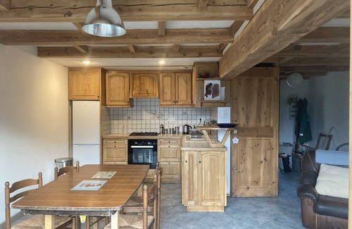 Villar-Saint-Pancrace House | Charming Cosy House: Pet Friendly & Highly Rated 9.6/10