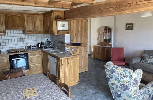 Villar-Saint-Pancrace House | Charming Cosy House: Pet Friendly & Highly Rated 9.6/10