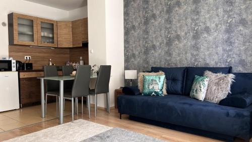 Albertfalva Apartment | Delightful Living Apartment with Balcony - Rated 9.4/10