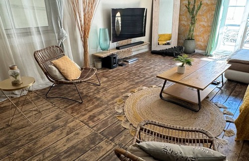 La Joliette Apartment | Cosy Loft Atypique