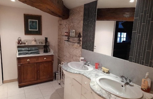 Commercy Apartment | Cozy Loft with Garden - Guest Rated 9/10 for Comfort