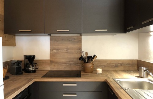Notre-Dame-de-Bellecombe Apartment | Inviting Mountain Cottage: Top-Rated & Family-Friendly Stay