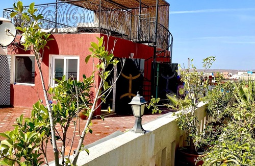 Tamrhakht Apartment | Modern Apartment Perfect for Families and Pet Lovers