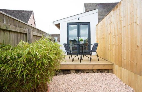 Totnes Apartment | Modern Annexe in Totnes - Guest Rated 9.4/10