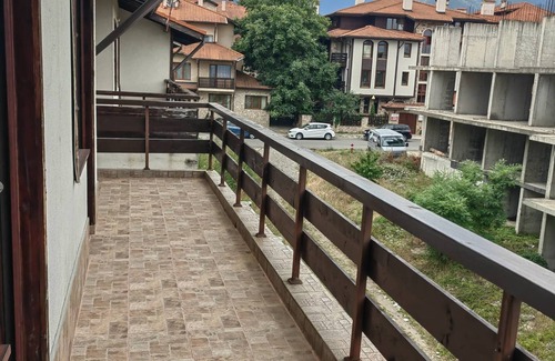 Shiligarnika Apartment | Inviting Mountain View Apartment with Fast Wi-Fi & Breakfast