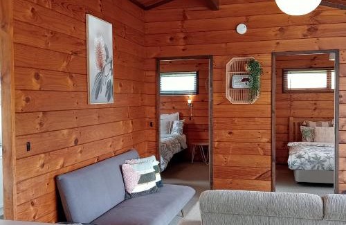 Rotorua House | Comfortable Stay in Central Rotorua - Pet Friendly Retreat