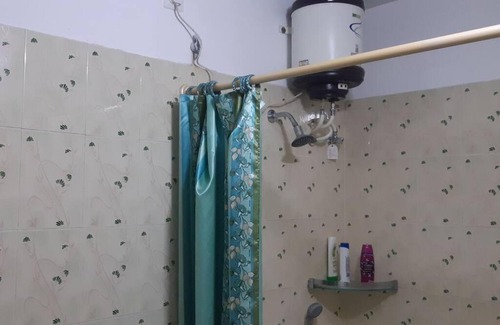Kalapettai Apartment | Cozy Stay in Main Town with Child-Friendly Amenities