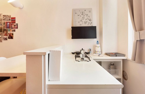 La Fontana Apartment | Delightful Cosy Nest in Isola District – Top-Rated Getaway