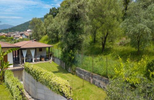 Roe Volciano Apartment | Pet-Friendly Cosy Nest: Your Family's Country Escape
