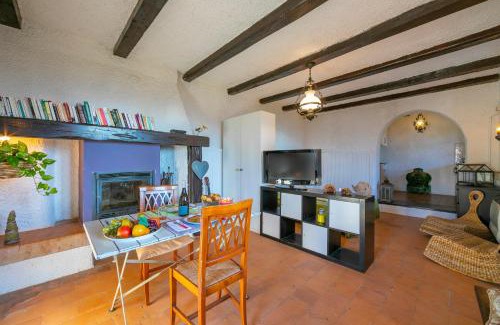 Roe Volciano Apartment | Pet-Friendly Cosy Nest: Your Family's Country Escape
