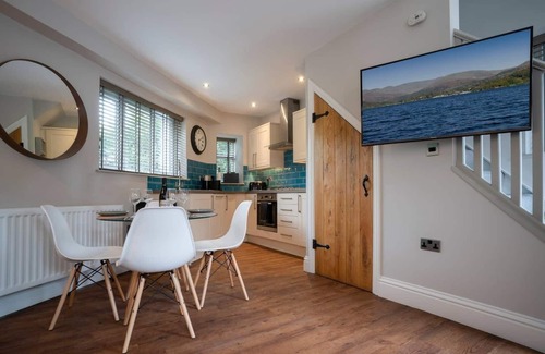 Windermere House | Cozy Nook: Perfect Family Getaway in Central Windermere