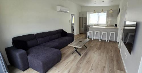 Mangakino Apartment | Charming Stay at Cosy on Korari, Mangakino - Rated 9.4!