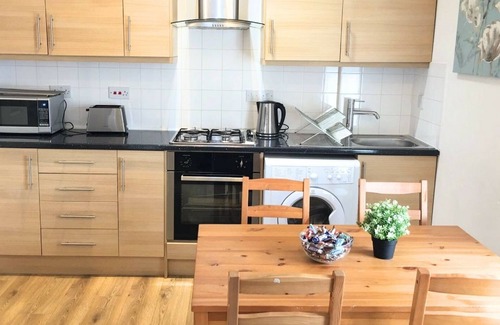 Paddington Apartment | Charming One Bedroom Flat Near Marble Arch with Breakfast