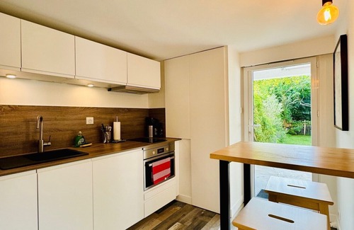 Saint Augustin Apartment | Cosy outbuilding 200 m from streetcar & CHU