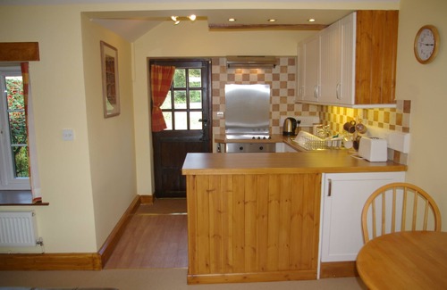 Rode Cottage | Serene Stone Cottage Near Bath & Frome with Breakfast & Pets