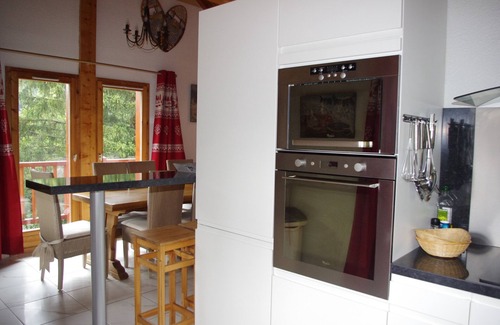 Oz Ski Chalet | Charming Private Chalet at Oz, Alpe d'Huez - Ideal for Families
