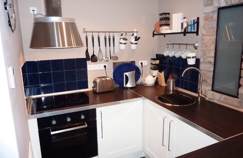 Belvaros - Lipotvaros Apartment | Serene Apartment Steps from Chain Bridge & Basilica - 9.6/10