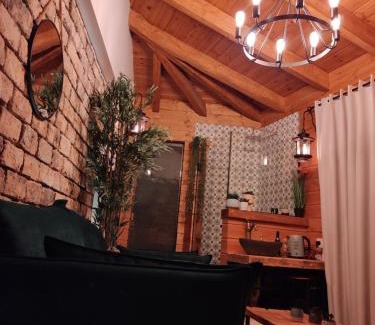 Majdal al-Shams Apartment | Cozy Retreat with Breakfast & Child-Friendly Amenities