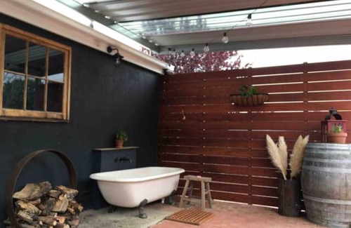 Talunga Cottage | Idyllic Rustic Cottage in Adelaide Hills - Guest Rated 10/10