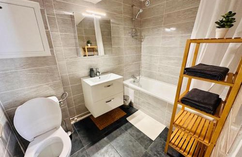 Saint-Denis Apartment | Inviting Stay for Two at Cosy Saint-Denis
