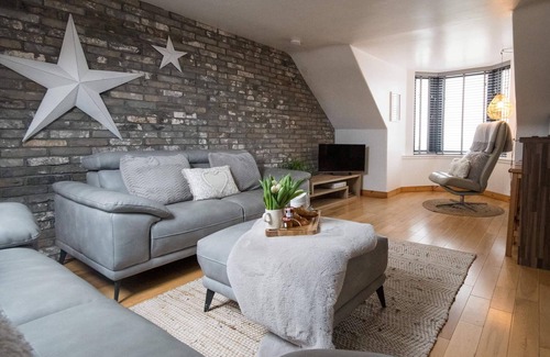 Letham Grange Cottage | Pet-Friendly Scandi Style Cottage in Arbroath - 10/10 Rated
