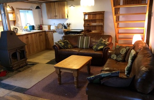Trefeglwys House | Inviting Self Catering Cottage with Breathtaking Views