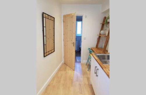 Cherry Hinton Apartment | Cozy Self-Contained Annex with a Guest Rating of 9.1