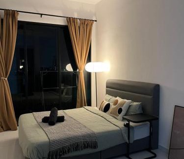 Bukit Indah Apartment | Comfortable Sky Tree Suite: 5 Min to Aeon & Legoland