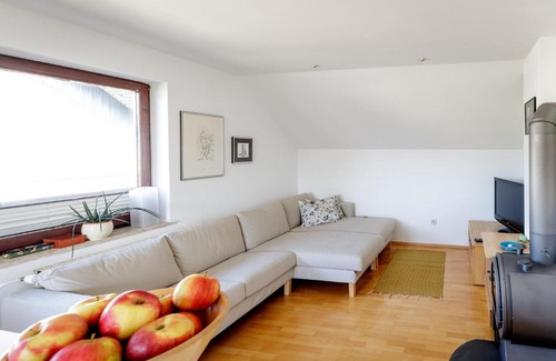 Zirovnica Apartment | Ideal Family Retreat: Cozy Apartment Benč with Top Ratings