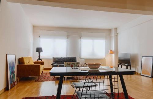 Komotini Apartment | Inviting Central Apartment - Rated 9/10 & Family Friendly
