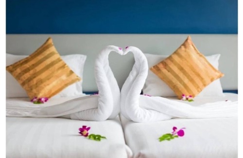 Karon Hotel | Inviting Family Room Near Karon Beach with Breakfast Included