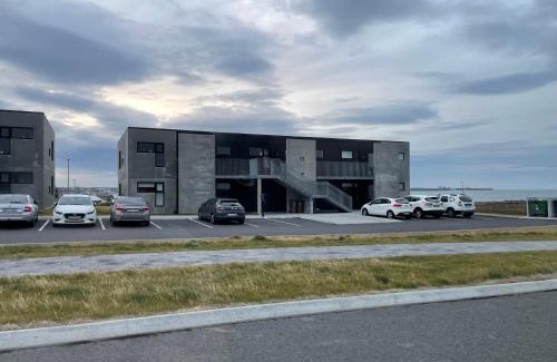 Njardvik Apartment | Charming Retreat with Scenic Views and Pet-Friendly Perks