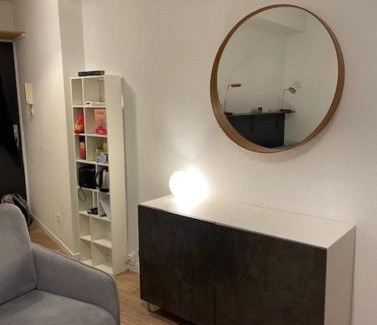 Jean Moulin - Marius Berliet Apartment | Cozy Studio with Child-Friendly Amenities and High Ratings