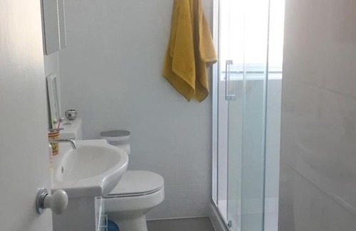 East Putney Apartment | Charming Studio Flat in Prime Location, Rated 9.1/10!