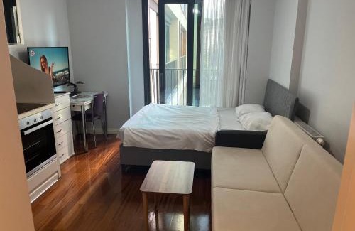Taksim Apartment | Cozy Studio Flat Near Taksim with Private Pool & Breakfast