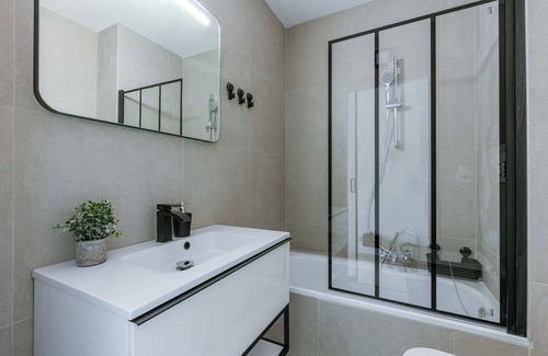 Raversijde Apartment | Cozy Studio with Ocean View Steps from the Beach