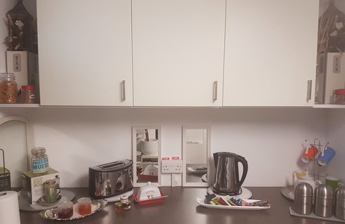 Paddington Apartment | Stylish Historic Mews Flat Near Hyde Park with Free WiFi