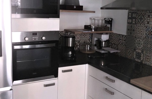 Chalons-en-Champagne Apartment | Cozy T3 Near Station: Family and Pet-Friendly Retreat