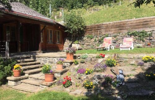 Wengen Apartment | Inviting Traditional Swiss Chalet with Family-Friendly Amenities
