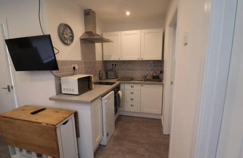Harborne Apartment | Inviting Two-Bedroom Apartment with Child-Friendly Amenities