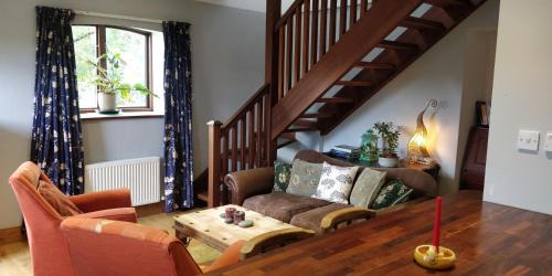 Tuamgraney House | Inviting Two Bedroom Lodge by Raheen Woods - Pet Friendly