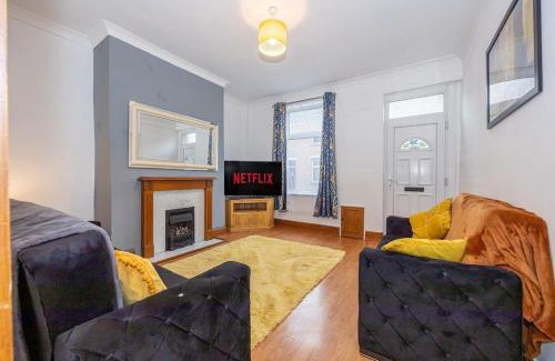 Blackburn House | Cozy Two-Bedroom Terrace in Blackburn - Great Guest Reviews!