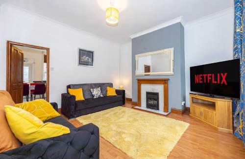 Blackburn House | Cozy Two-Bedroom Terrace in Blackburn - Great Guest Reviews!
