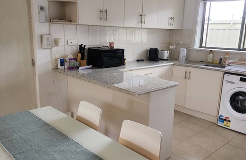 Mount Gambier House | Comfortable Unit in Mount Gambier with Family-Friendly Amenities