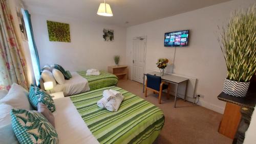 Chatham Apartment | Inviting 5-Bedroom Villa Ideal for Family Getaways