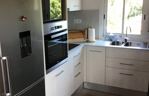 Lloret Blau House | Family-Friendly Retreat with Pool in Lloret de Mar